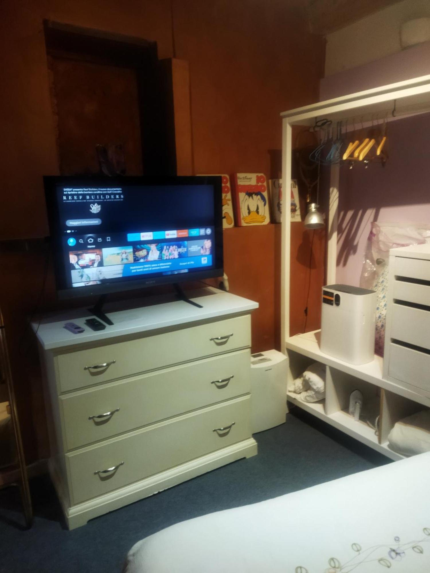 Loft 70 Apartment Montescudaio Phòng bức ảnh